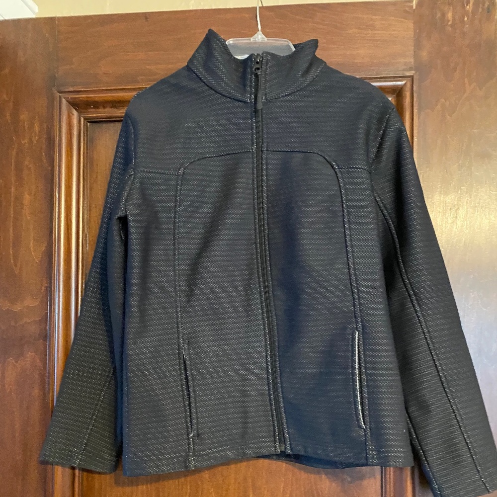 Campmor girls black jacket
